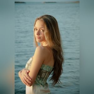Meet your Posher, Arianna E
